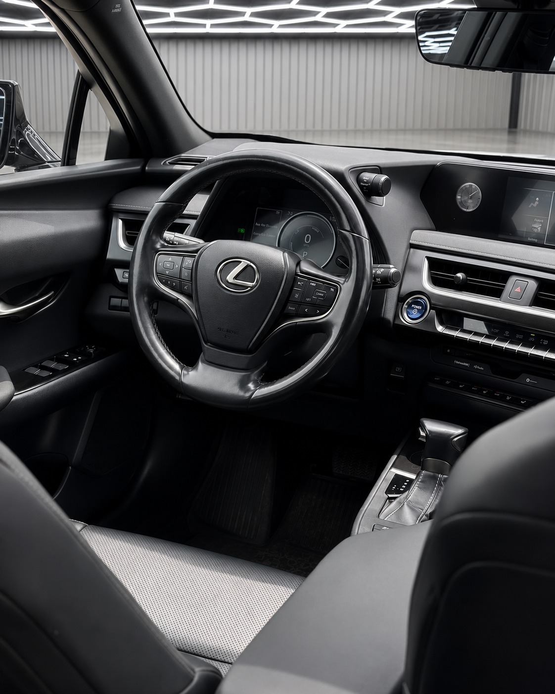 Lexus UX 250h