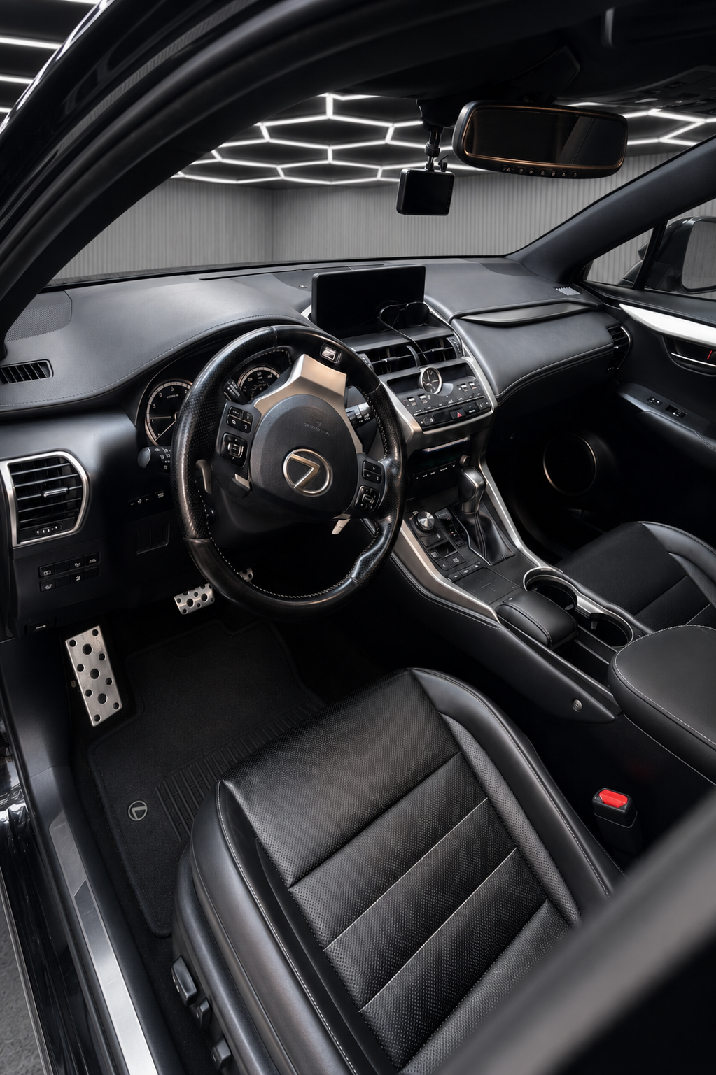 Lexus NX 300