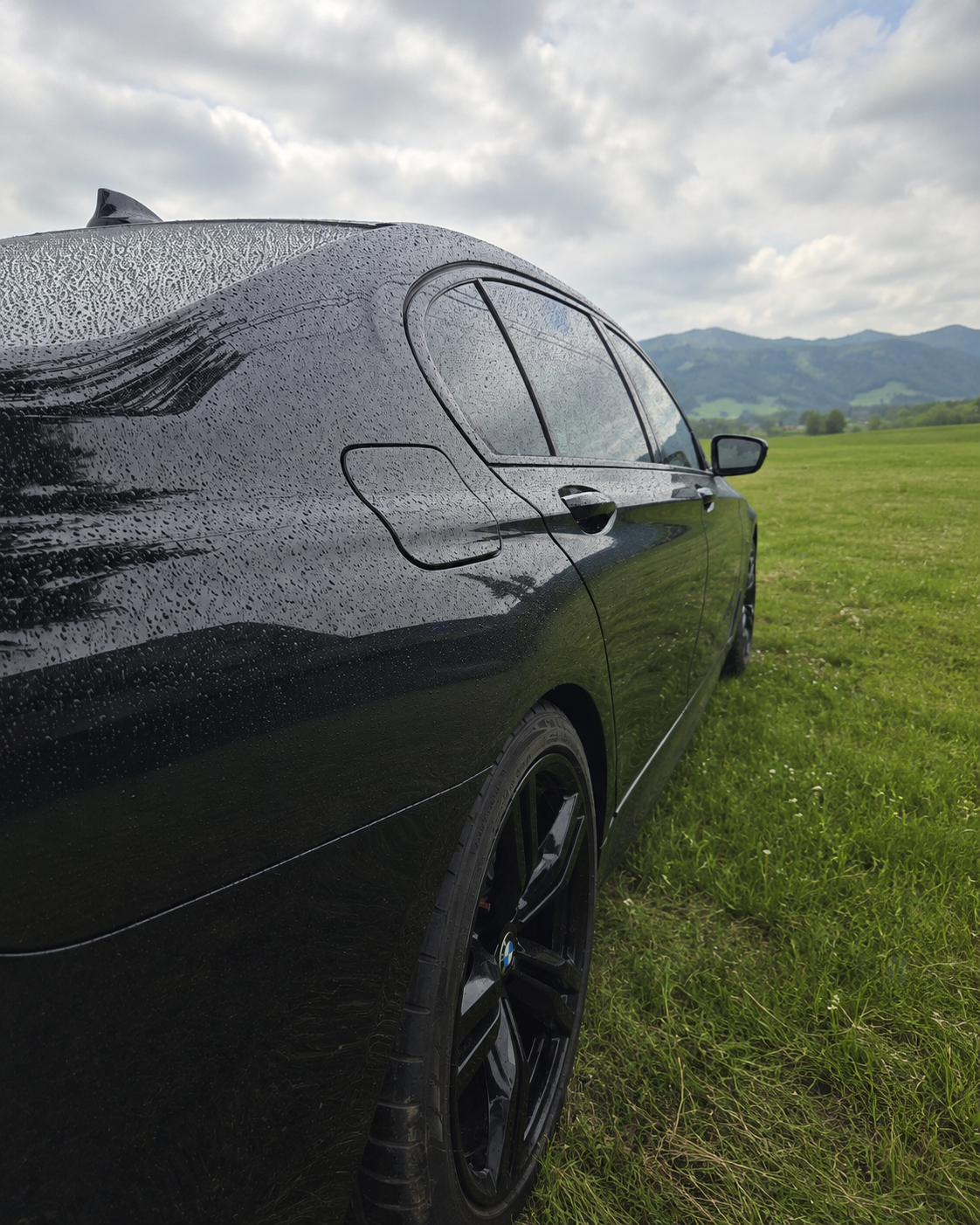 BMW 740i
