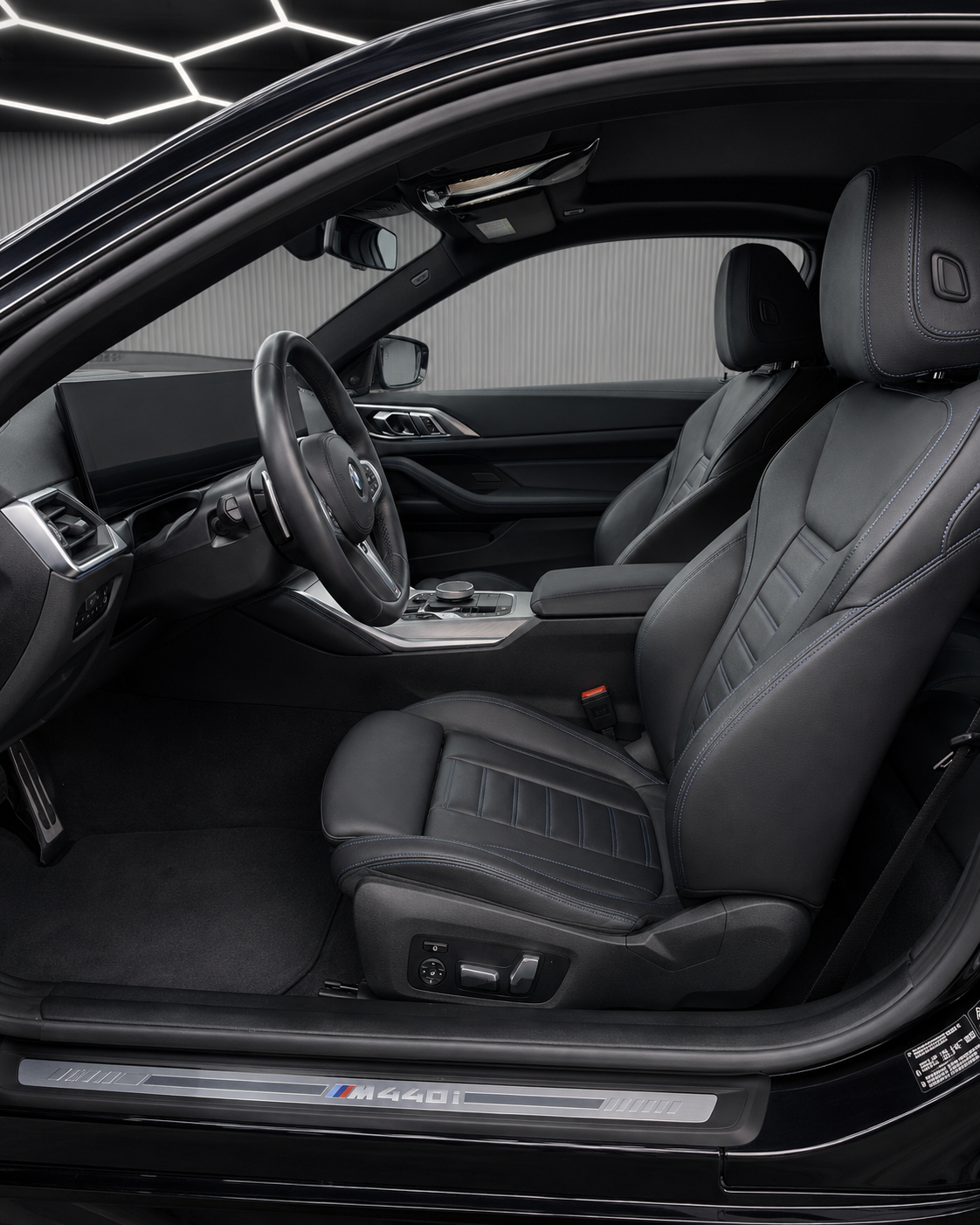 BMW M440i