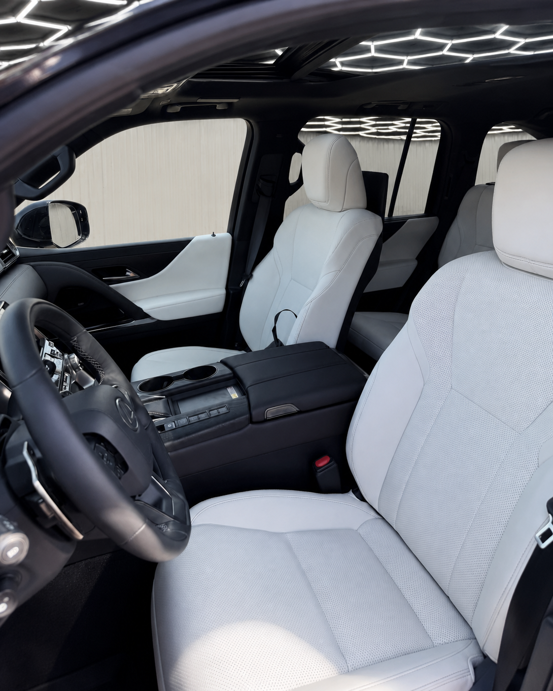 Lexus LX 600