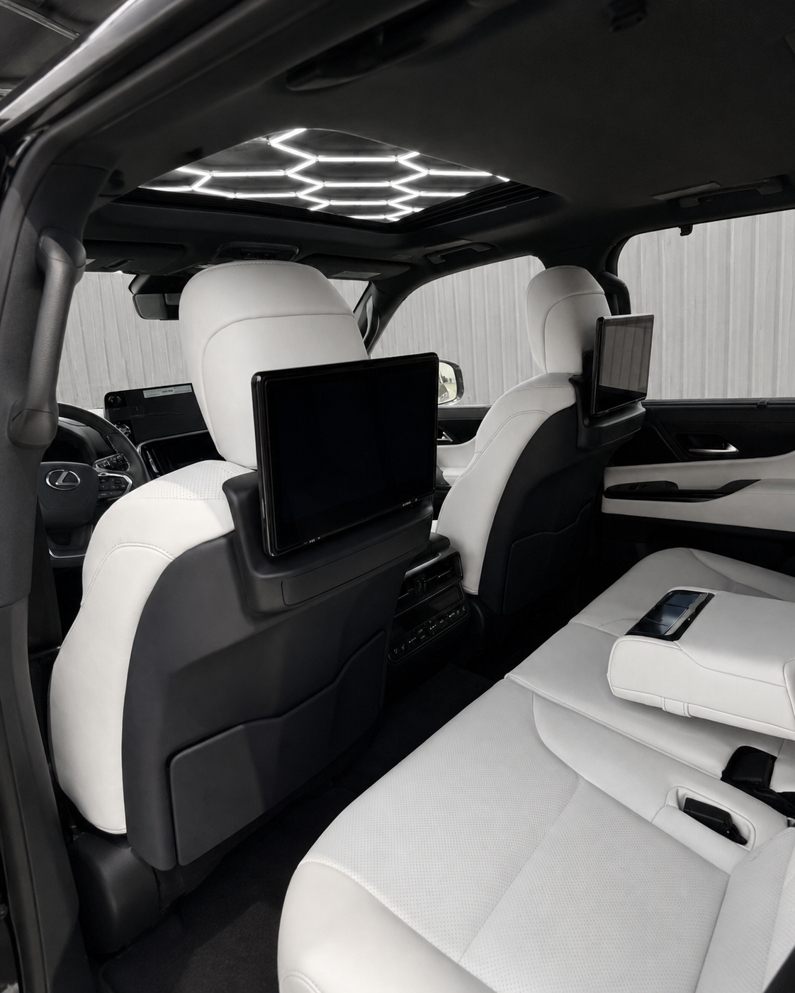 Lexus LX 600