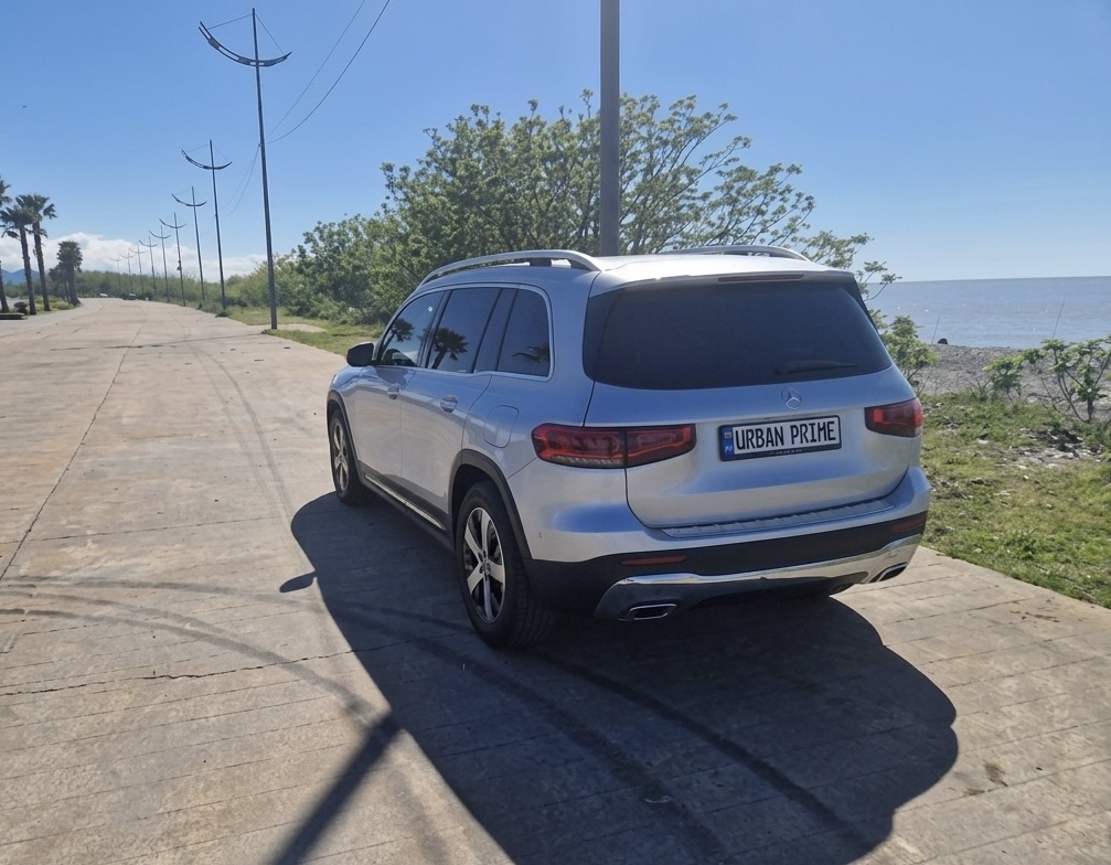 15 - Mercedes-Benz glb 2502020 #3