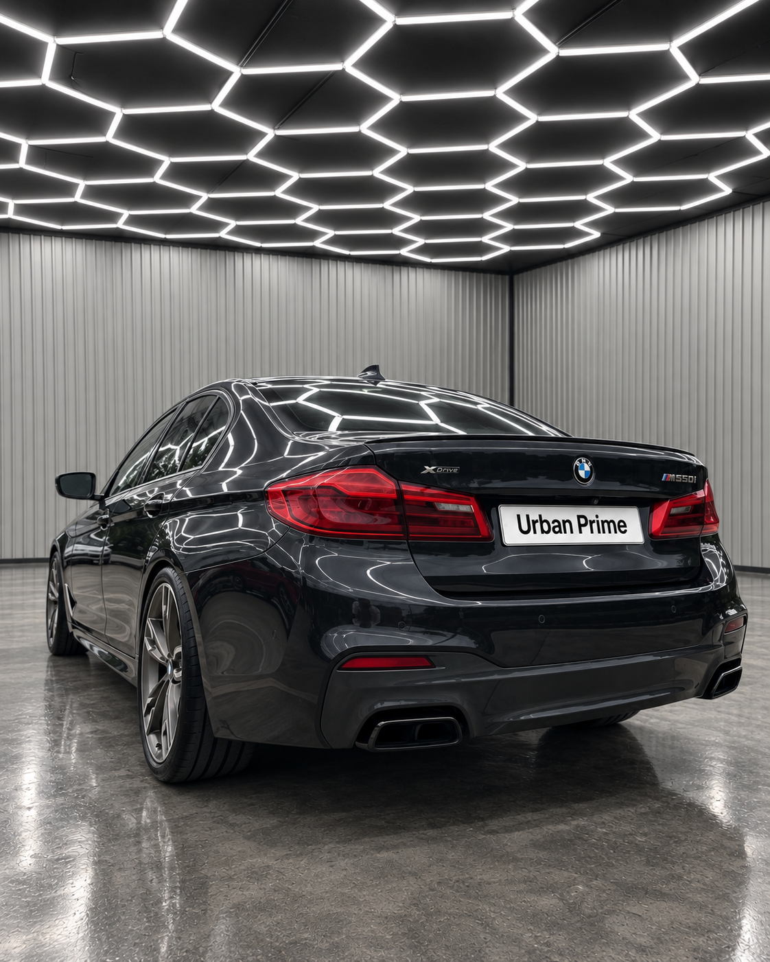 BMW M550